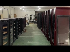 Zamykane cyfrowe półki LED z oświetleniem cedrowym Elektryczna chłodziarka do cygar Humidor