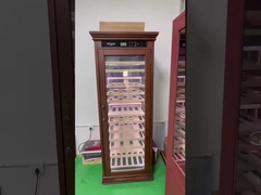 Chłodnia do wina z czerwonego drewna King Cave dla wysokiej klasy szaf do wina szaf do cygar i szaf CBD